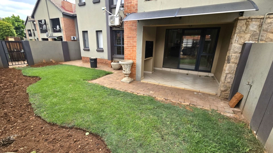 To Let 3 Bedroom Property for Rent in Melodie North West